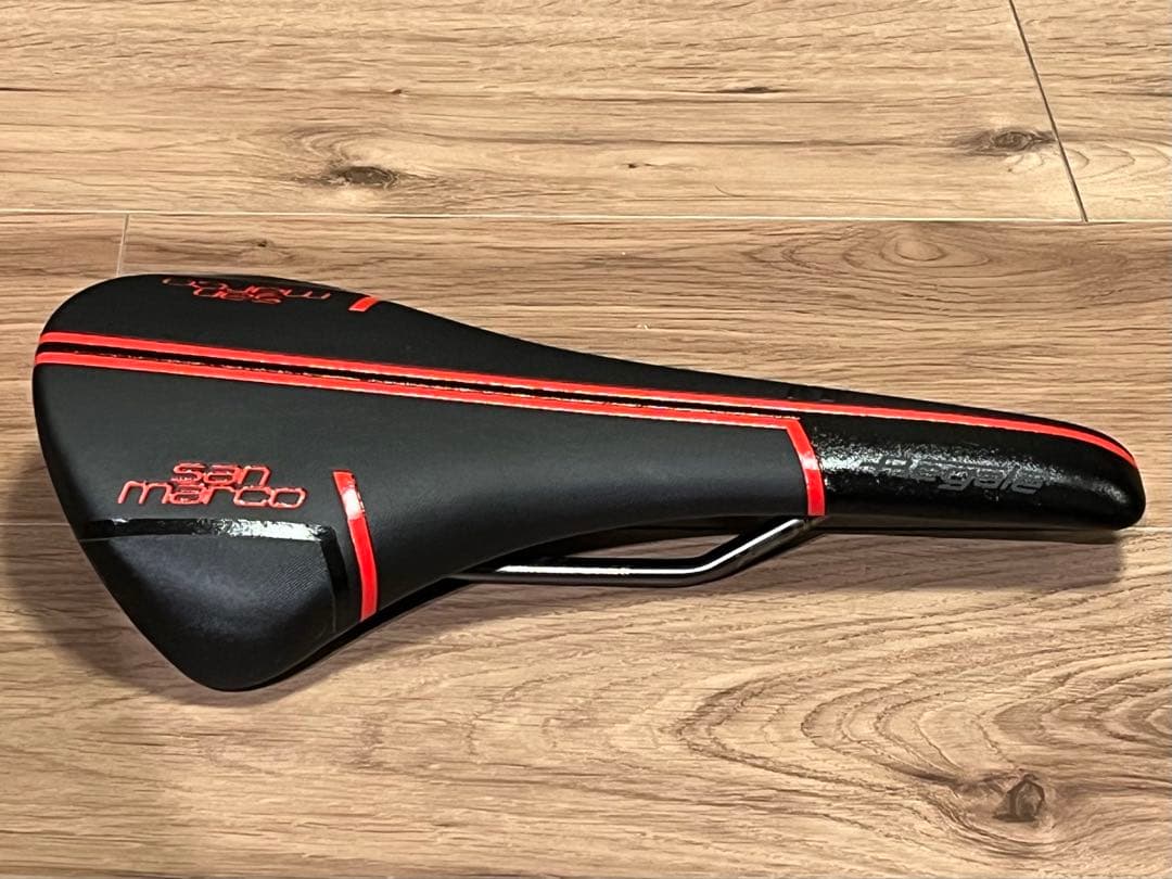 Selle San marco Regale レーシングロードサドル　ワイド