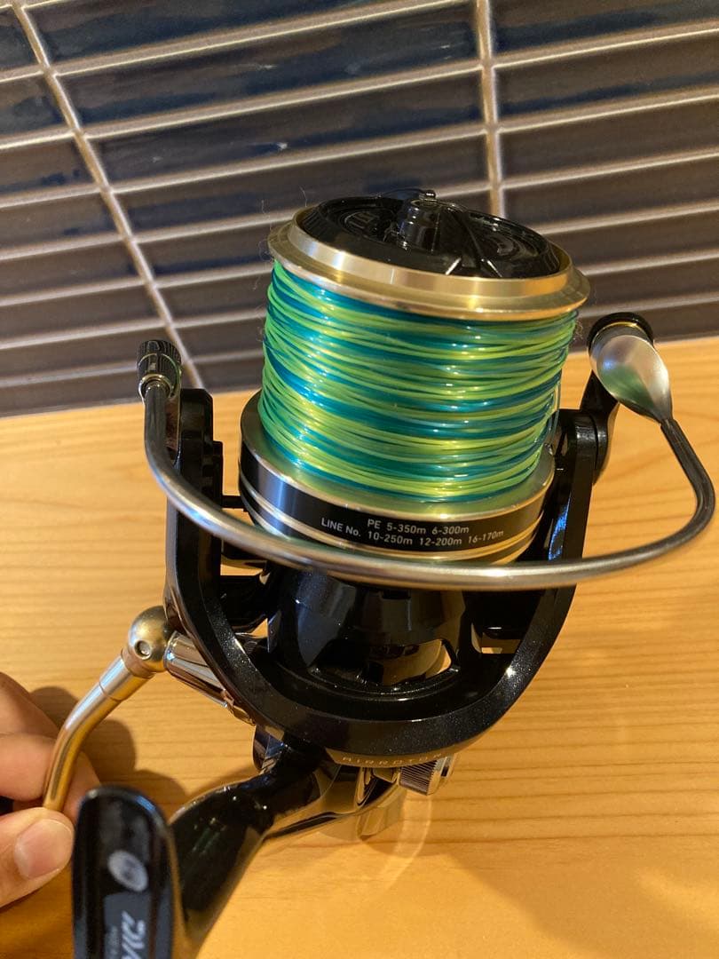 ダイワ　WINDCAST 6000QD スピニングリール SLPパワーライトノブ