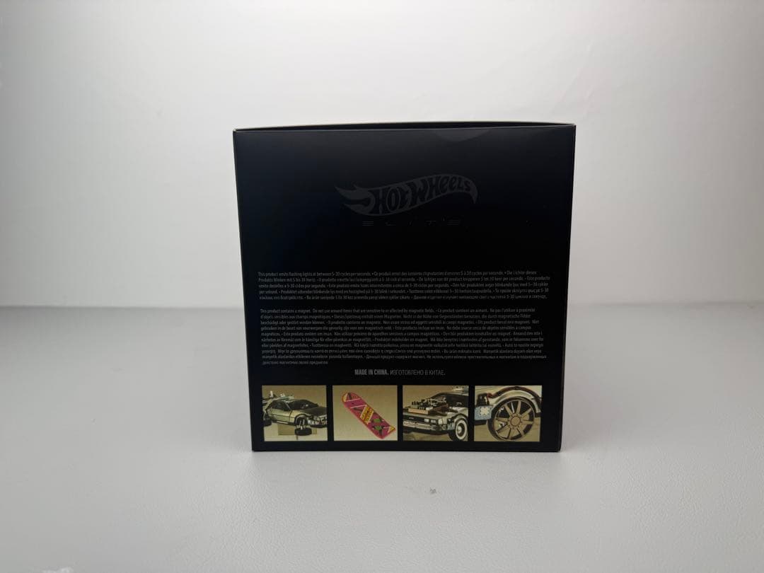 デロリアン 1/18スケール モデル Hot Wheels