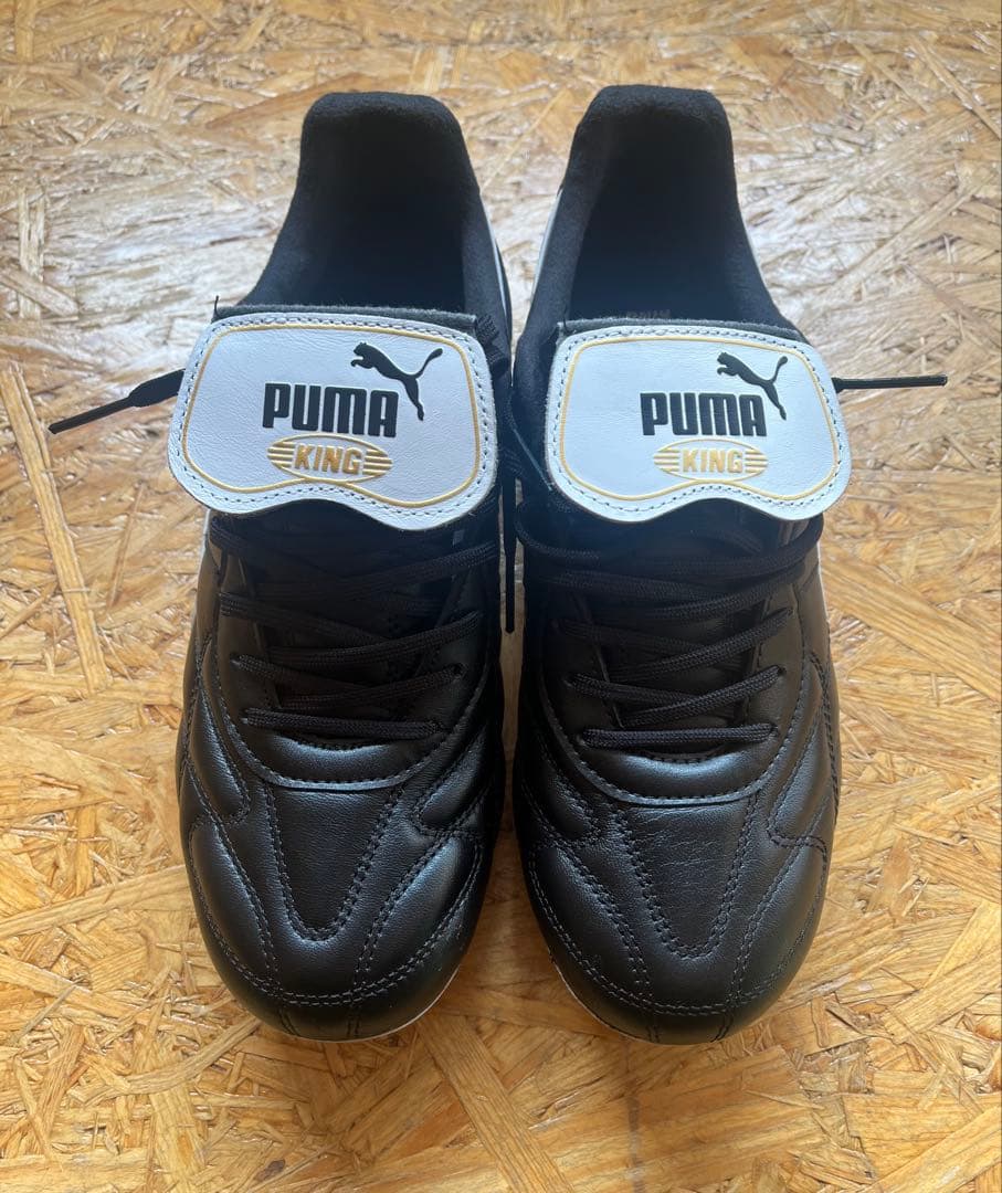 PUMA KING TOP FG/AGニューモデル　 ブラック/ホワイト