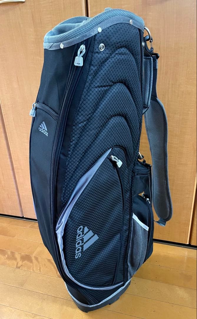 アディダス ゴルフ キャディバッグ 軽量 9型 ブラック フード付 adidas