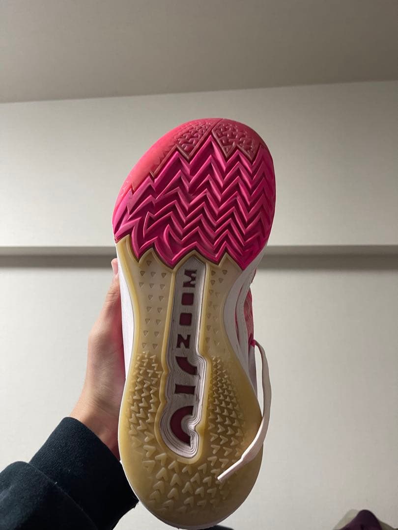 Nike GT cut 2ピンク バスケットシューズ