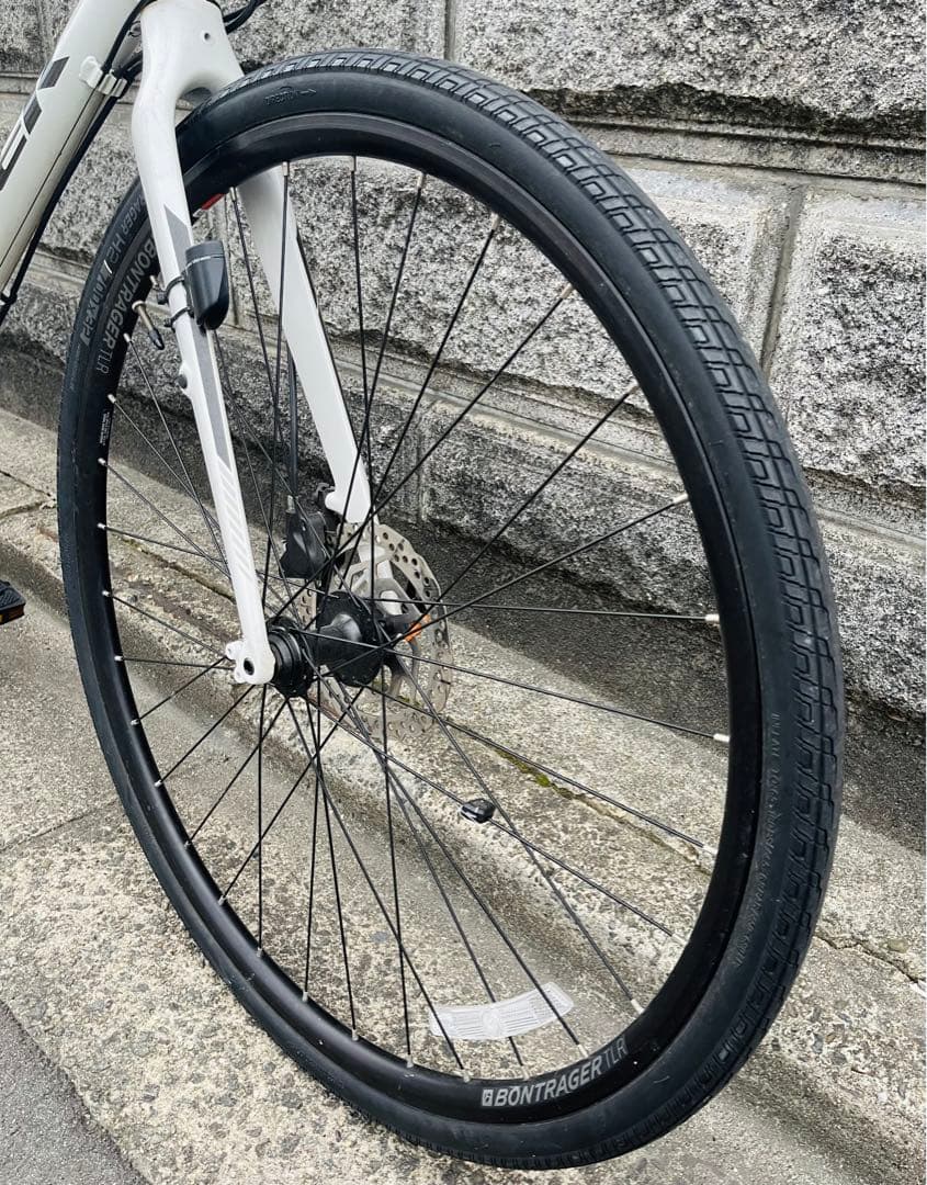 TREK FX3 DISC 2019年 クロスバイク 27段ギア 大阪引取り