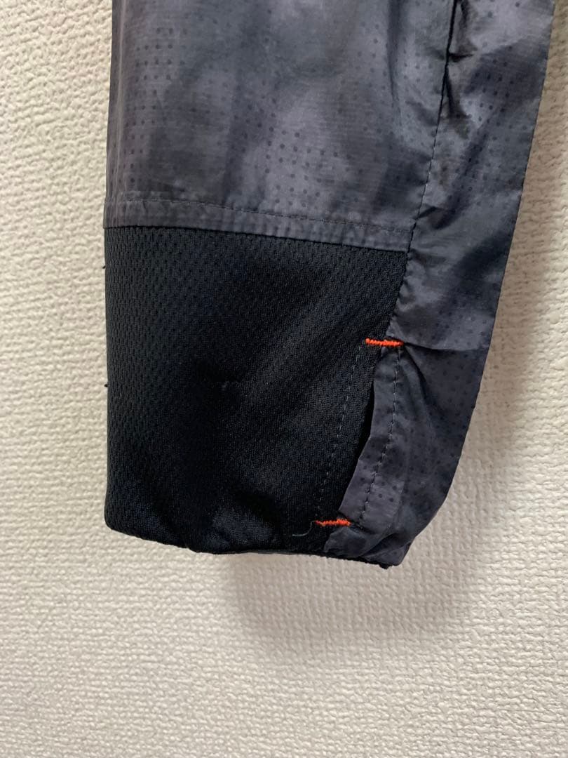 【adidas】アディダスウィンドブレーカー used/古着　Fサイズ