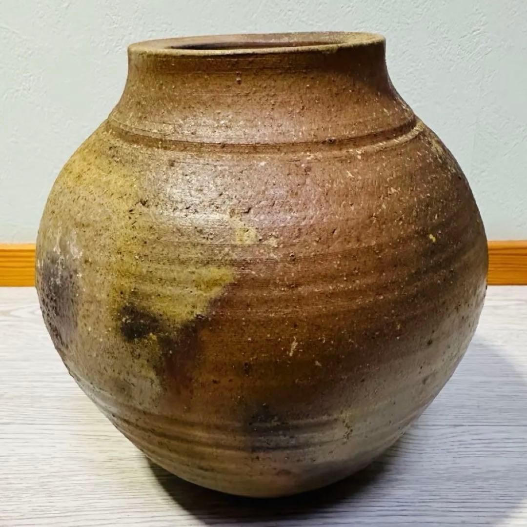 備前焼　丸型　花器？