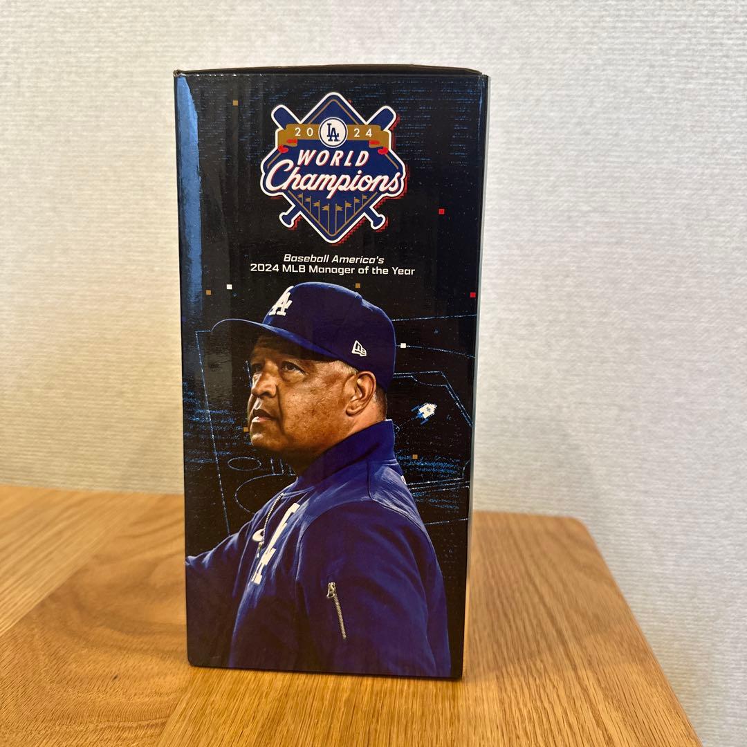ドジャース デイブ・ロバーツ監督　ボブルヘッド人形(箱にダメージあり)
