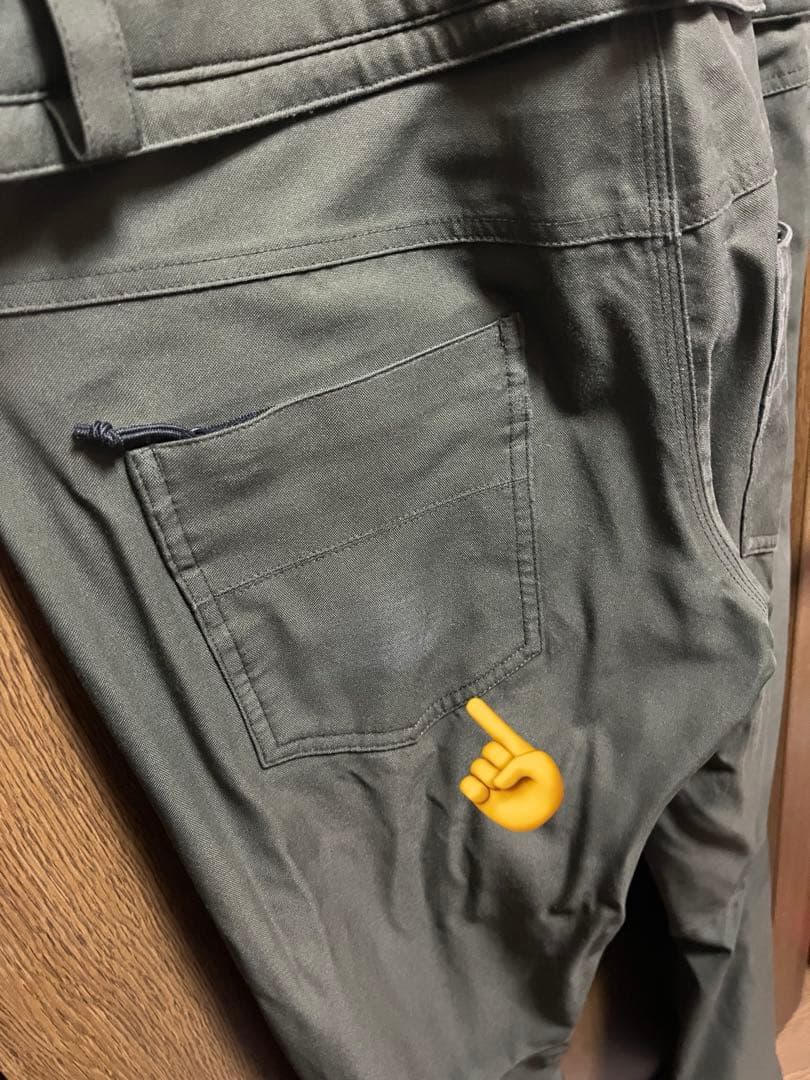 VOLCOM 19-20モデル　ビブパンツ　カーキ
