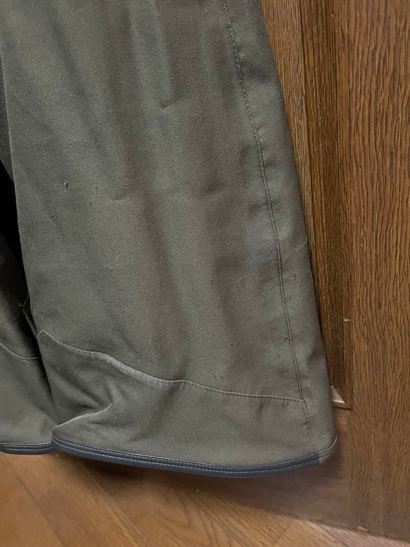 VOLCOM 19-20モデル　ビブパンツ　カーキ