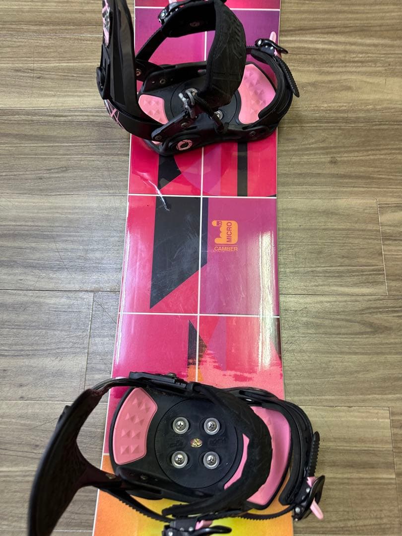 スノーボード Fanatic 143cmビンディング Forum S/Mセット