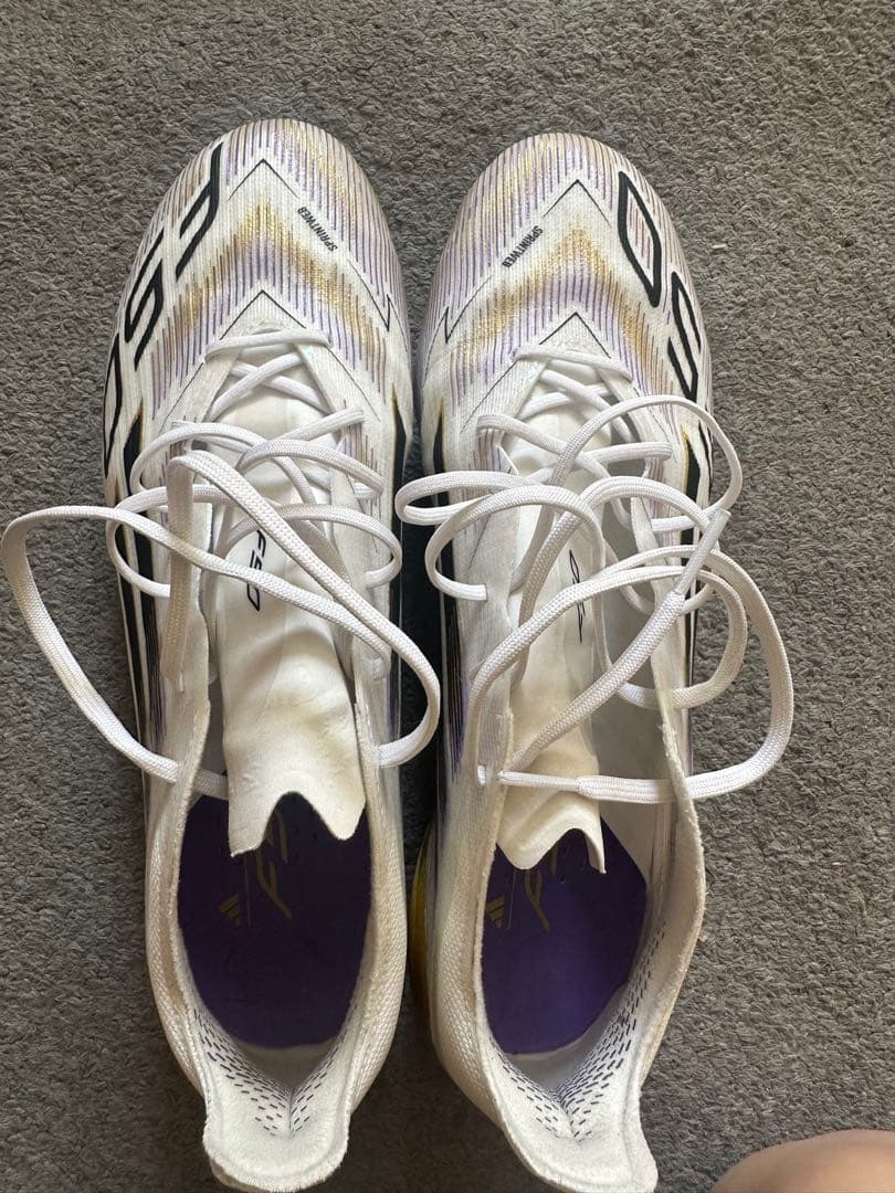 adidas F50 ホワイト/ゴールド サッカーシューズ