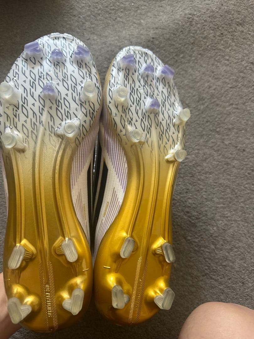 adidas F50 ホワイト/ゴールド サッカーシューズ