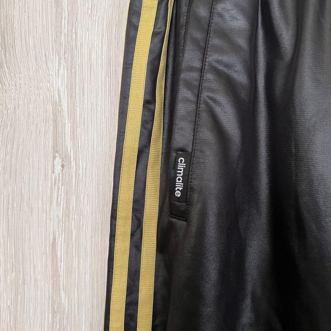 美品 adidasコーティング トラックジャケットSサイズ上下セット 着画あり⭐︎