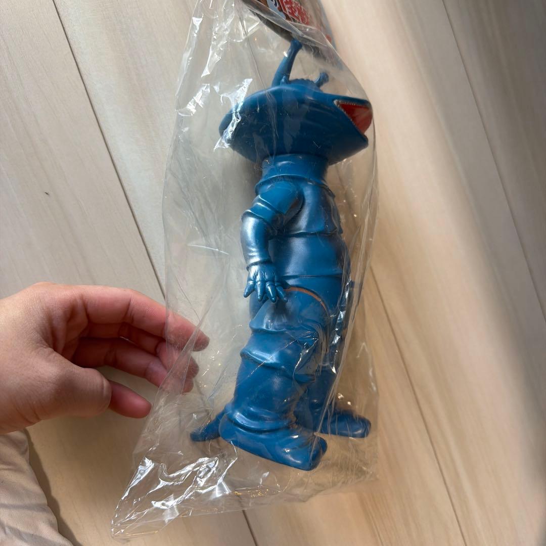 ブルマァク 怪獣シリーズ 青いカネゴン PVC フィギュア