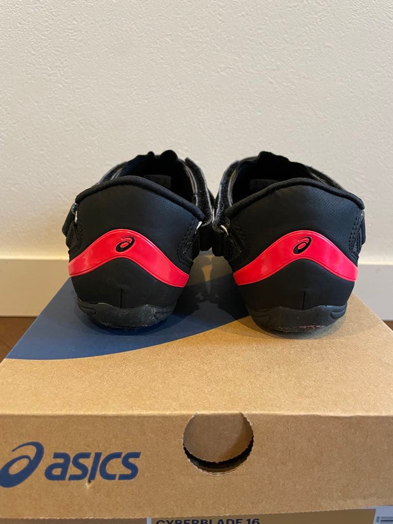 ASICS CYBERBLADE 16ブラック スパイクシューズ　24cm
