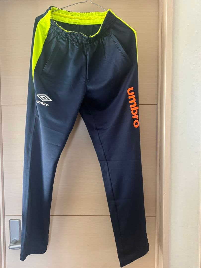 umbro 上下セット サッカーウェア　Sサイズ