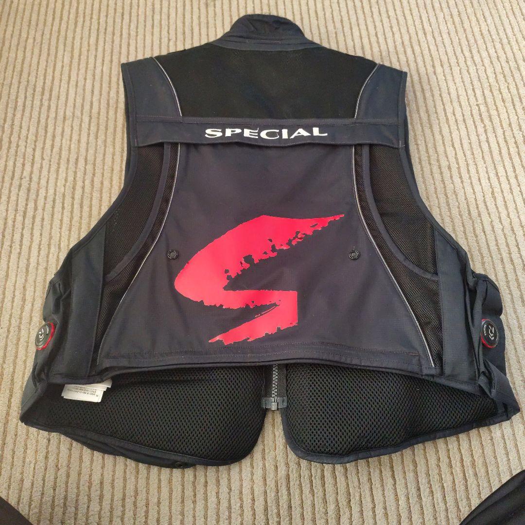 鮎ベストDAIWAスペシャルバリアテックショートベスト2XL