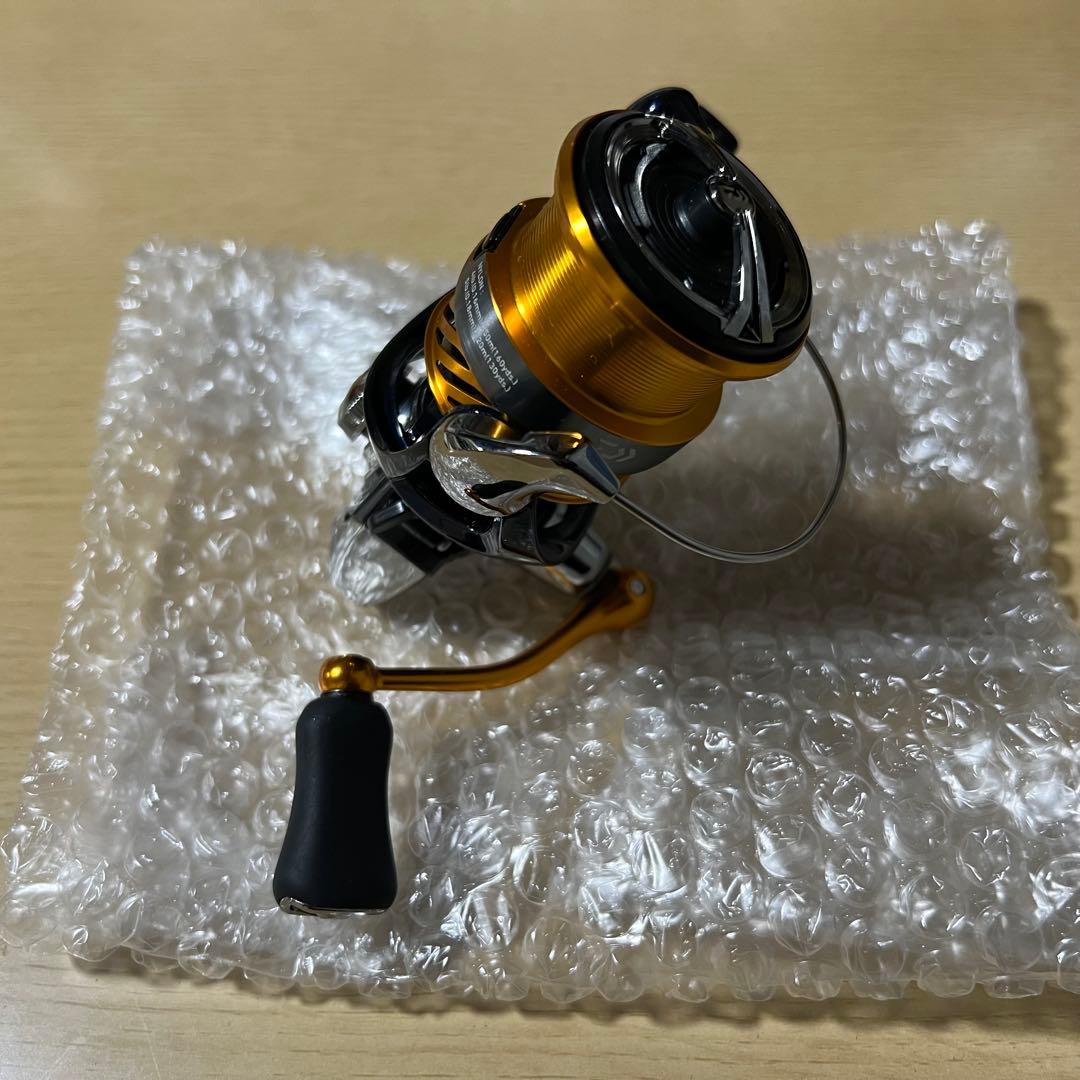 Daiwa 24レブロス　LT2500S-XH