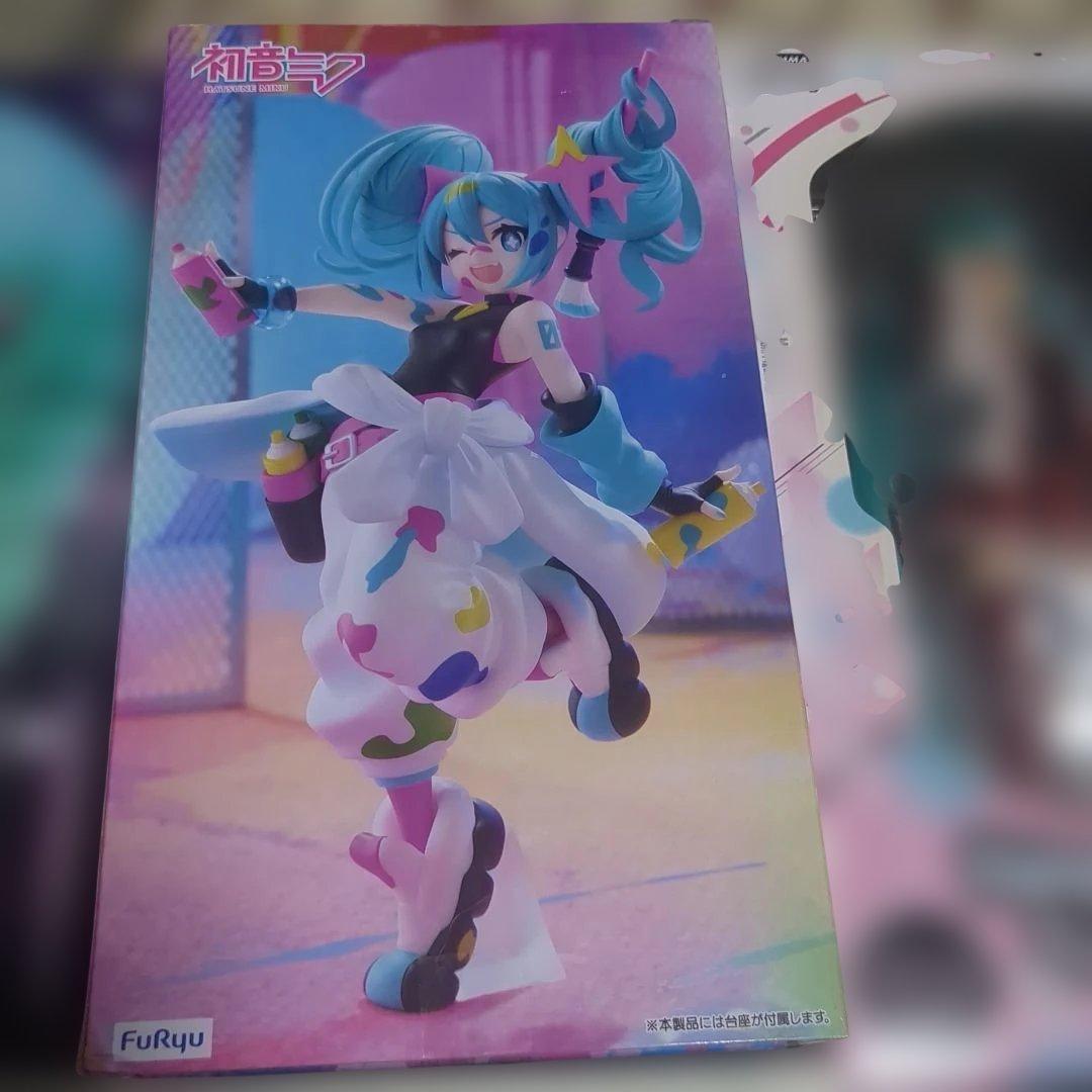 フィギュア24個セット　初音ミク　鬼滅の刃など
