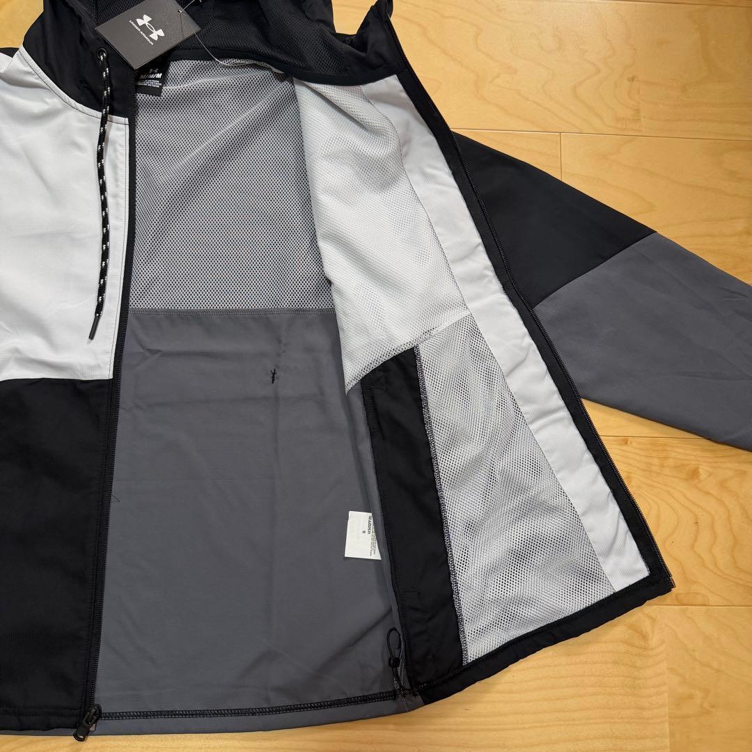 UA アンダーアーマー　ウィンドブレーカー　スポーツウェア　黒ブラック　M 新品
