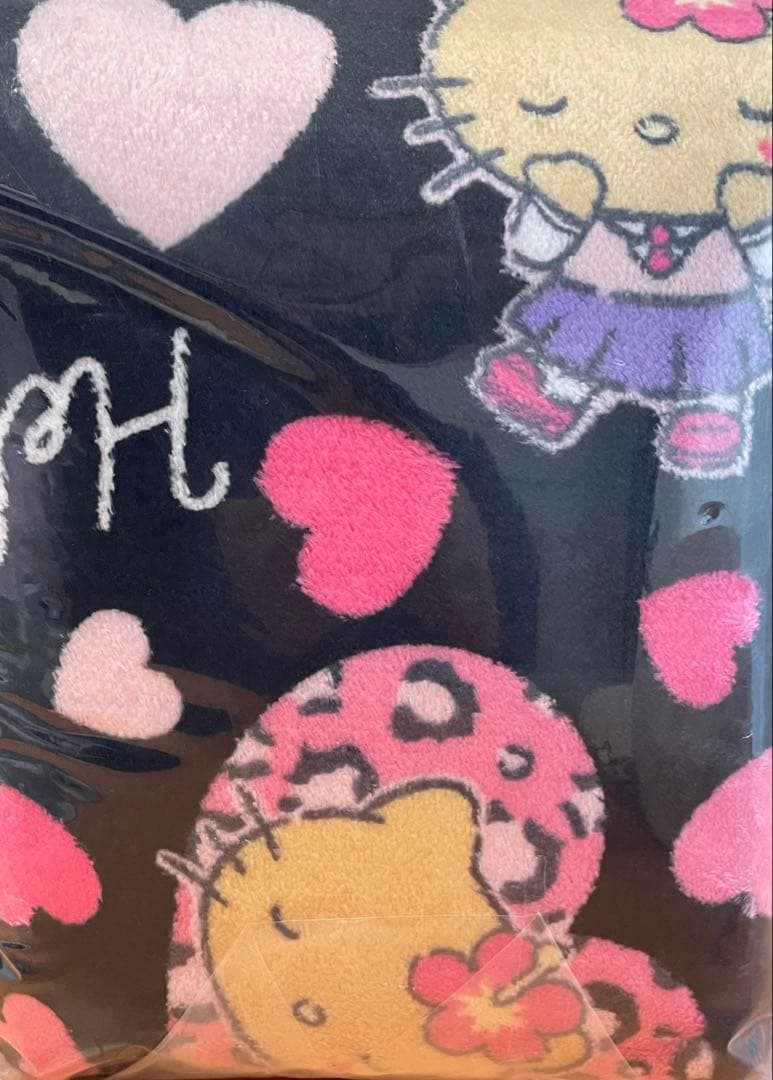 ７　HelloKittyハローキティあったか掛け布団カバー 刺繍ロゴキャップ