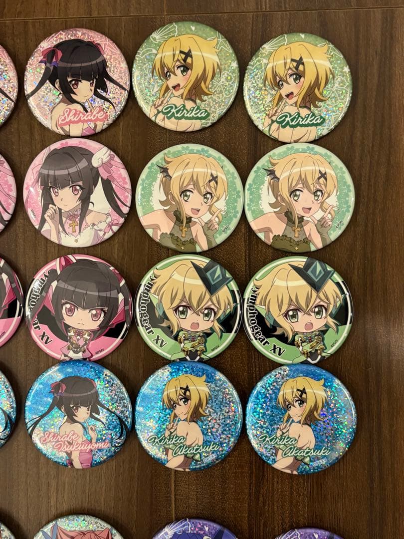 【超希少】戦姫絶唱シンフォギア 缶バッジ まとめ売り 48個セット
