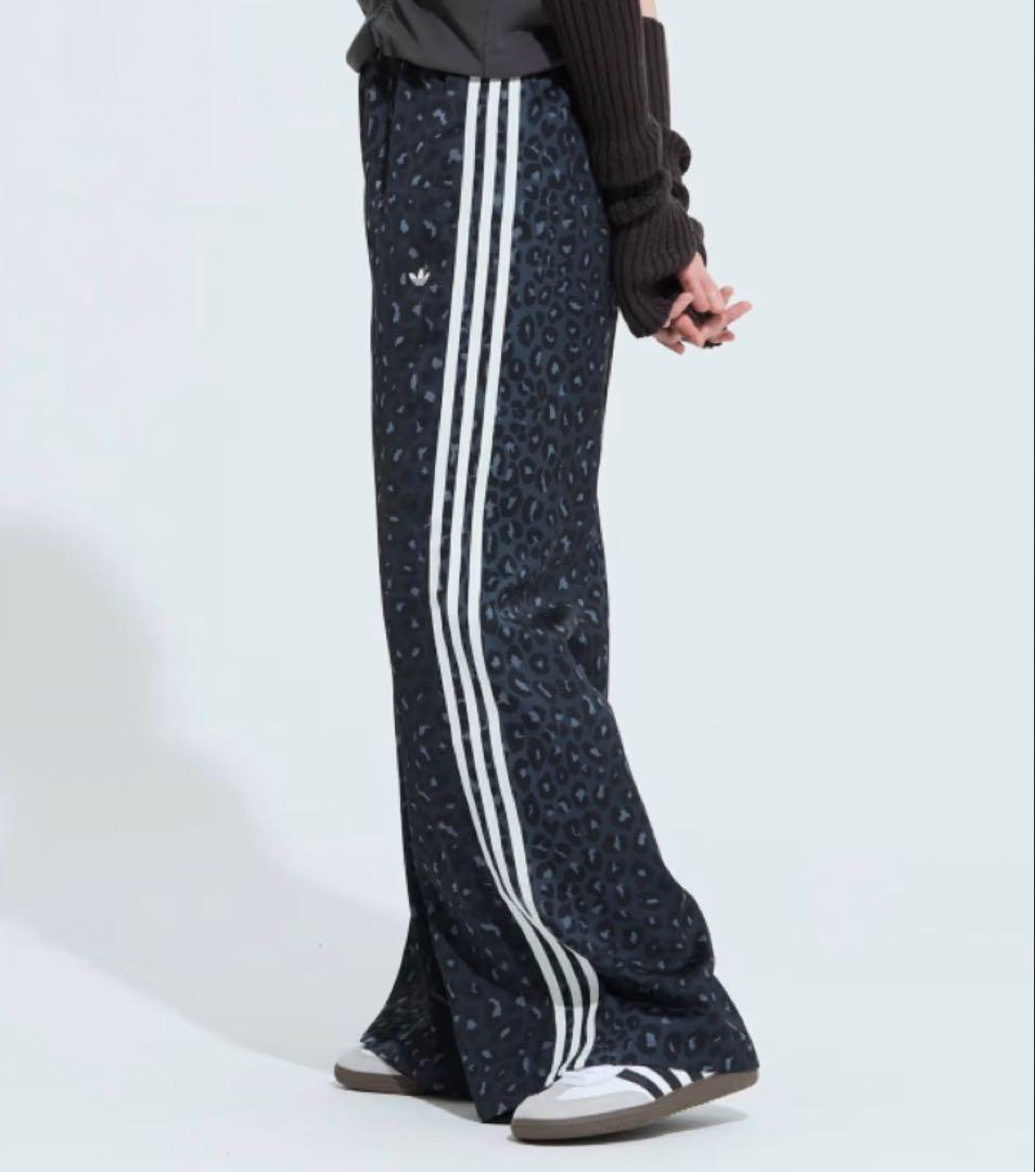 ★新品★adidas ヒョウ柄 ジャージパンツ