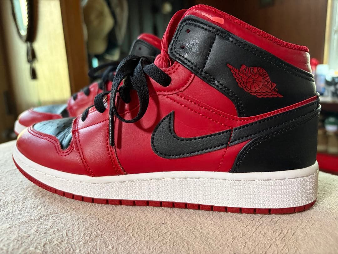 Nike Air Jordan 1 Mid レッド/ブラック