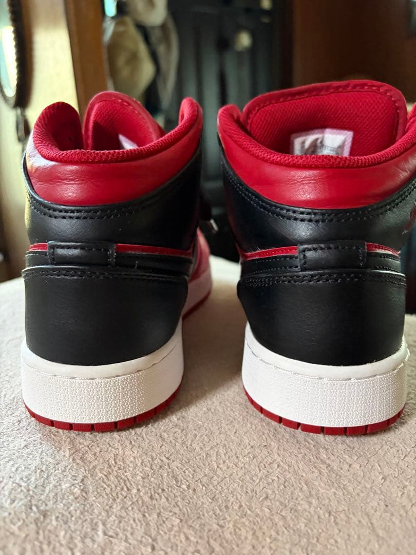 Nike Air Jordan 1 Mid レッド/ブラック