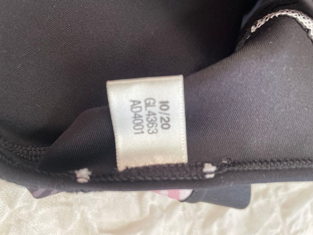 15,000→14,213円　adidas ヨガウエア　セットアップ　M