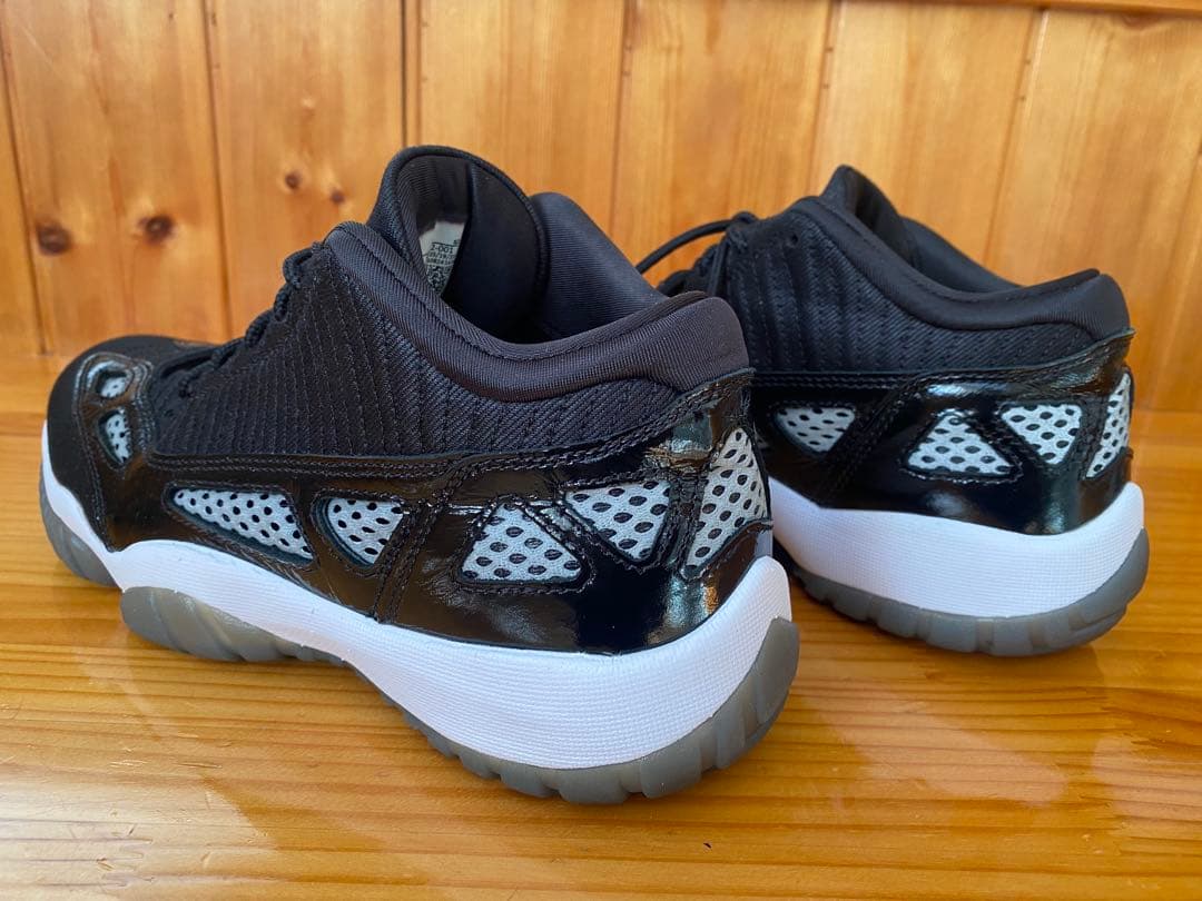 yosy 　NIKE ナイキ　エアジョーダン11 レトロ　27cm