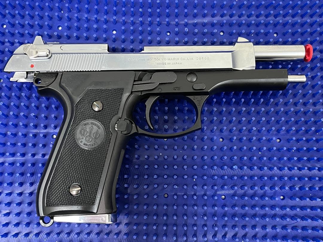 東京マルイ　ガスブローバック　Ｍ92Ｆ　ミリタリーモデル　スライドシルバー