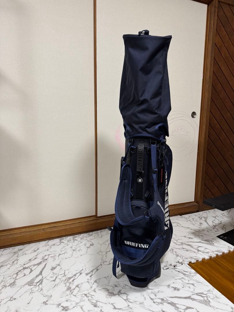 ブリーフィング　キャディバッグ　超美品　ほぼ未使用　ネイビー　人気