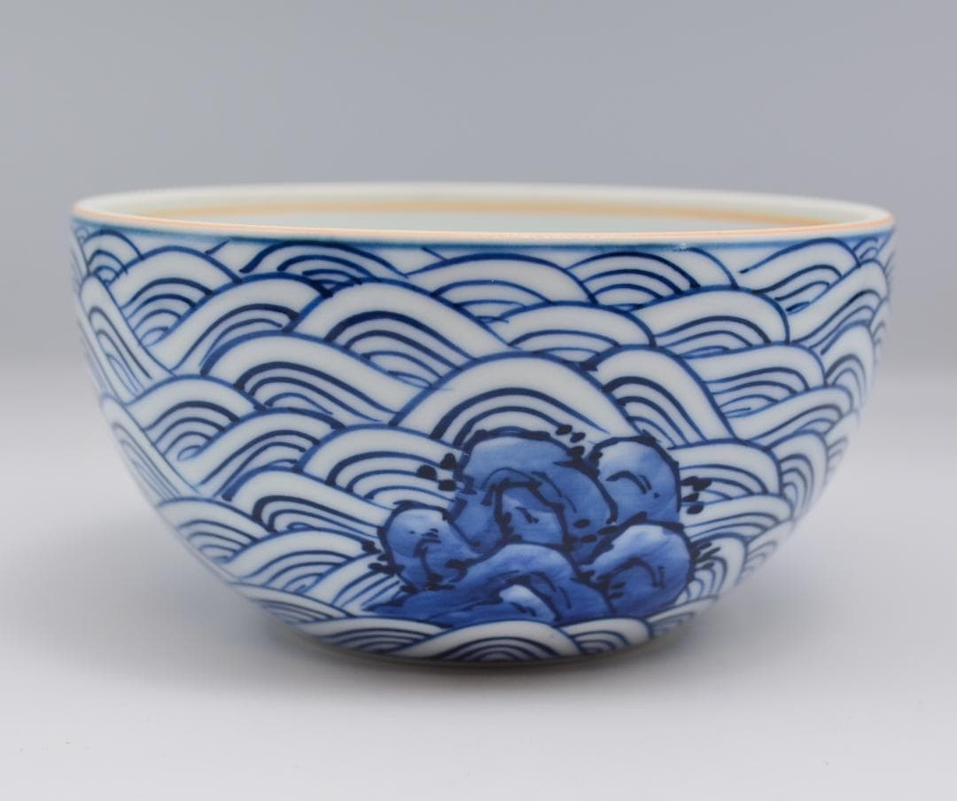 源右衛門　蓋つき　椀物　青・赤　２客セット　紺朱岩波紋柄　有田焼　元箱付き
