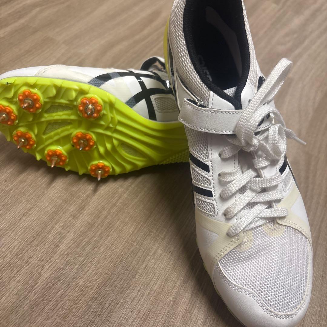 asics スパイクシューズ ホワイト/イエロー