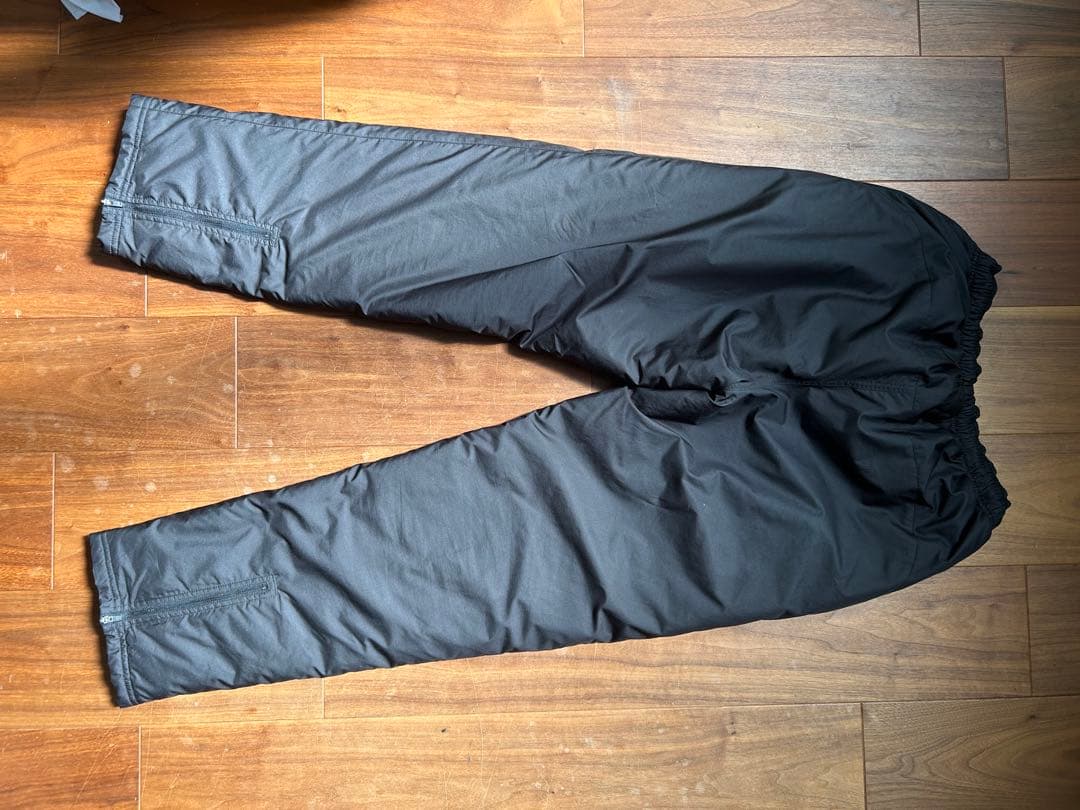 ATHLETA ダウンジャケット　上下セット 黒