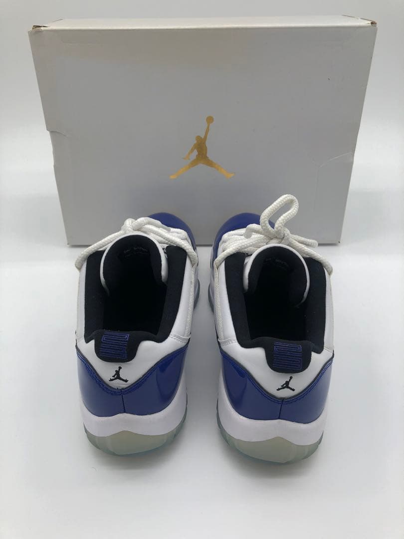 シューズ(男性用) NIKE WMNS Air Jordan11 Low AH7860-100