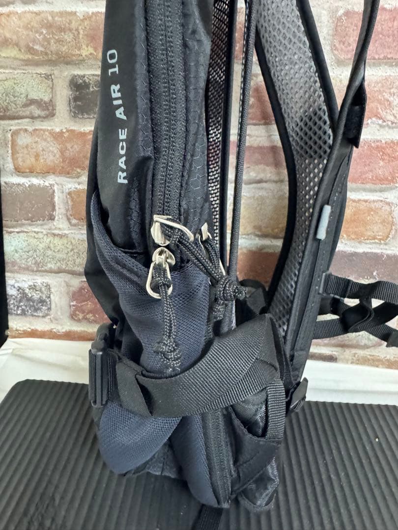 deuter RACE AIR 10 バックパック ブラック