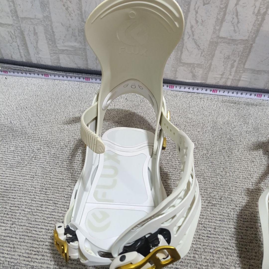美品■FLUX TM Mサイズ ホワイトゴールド