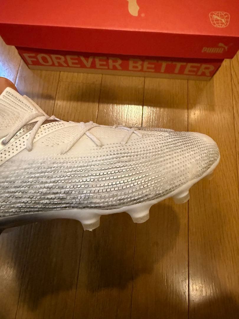フューチャー7 アルティメット HG/AGサッカースパイク　PUMA 26cm