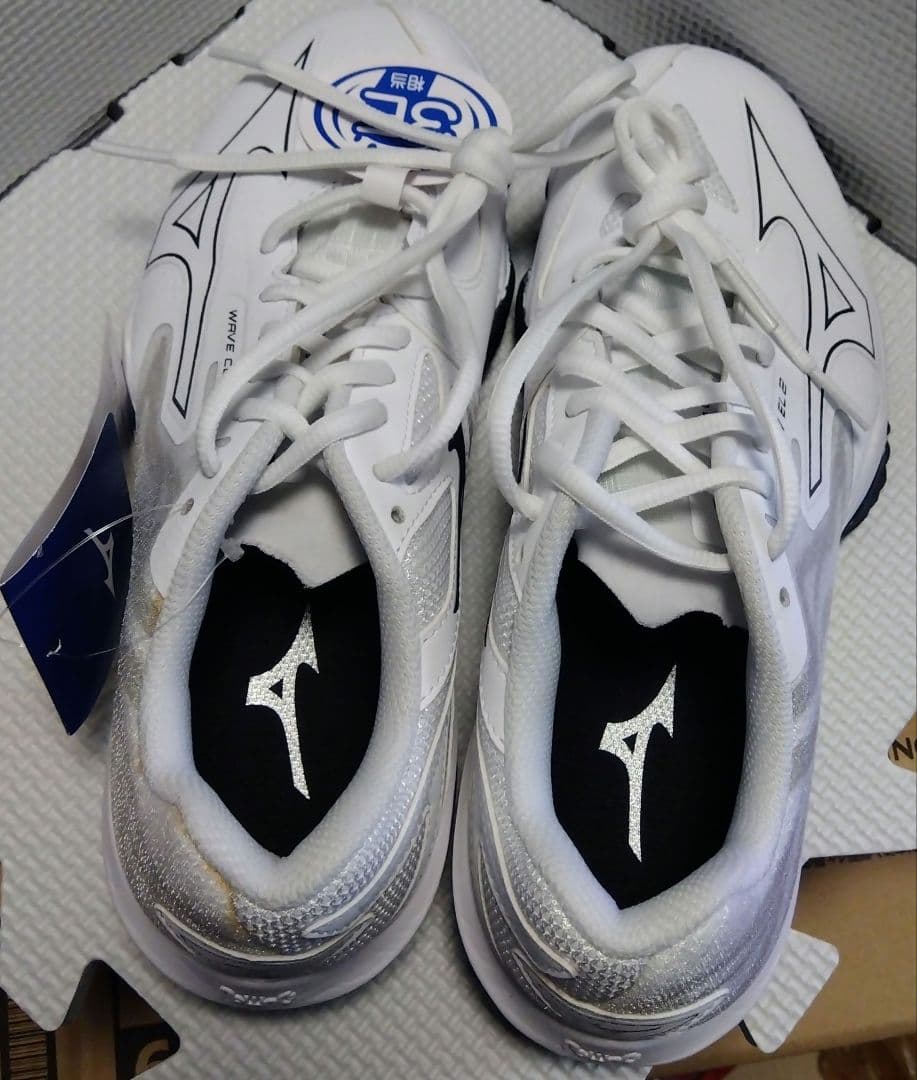 Mizuno Wave Claw バドミントンシューズ ホワイト