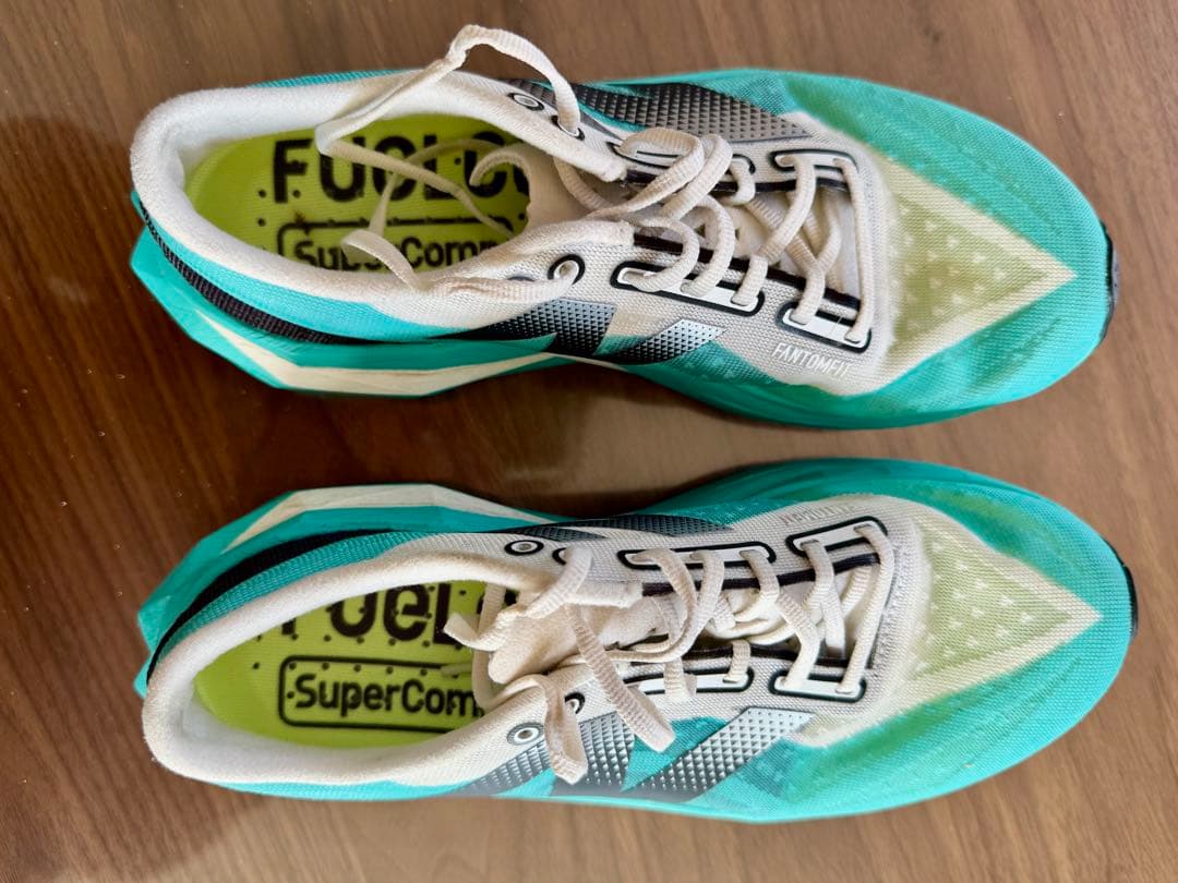 レディースNew Balance FuelCell Elite シューズ