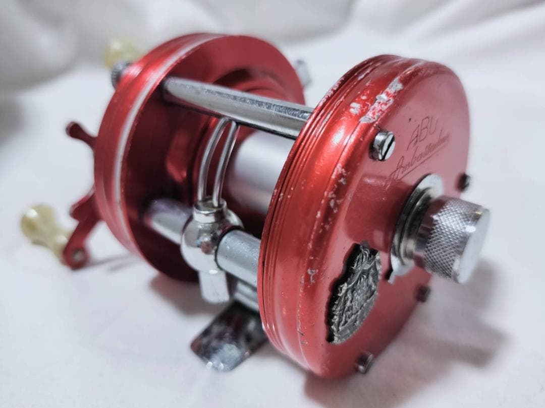 アブガルシア　アンバサダー5000 　ビンテージ　リール abu 　レッド