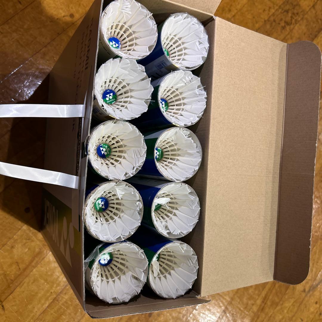 YONEX バドミントン 中古シャトル