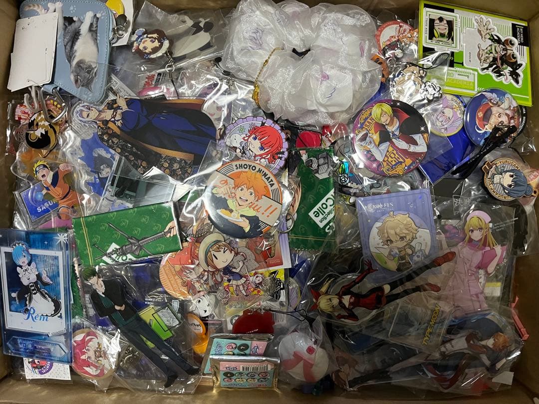 ノンジャンル雑貨　アニメグッズ　600個以上　大量まとめ売り