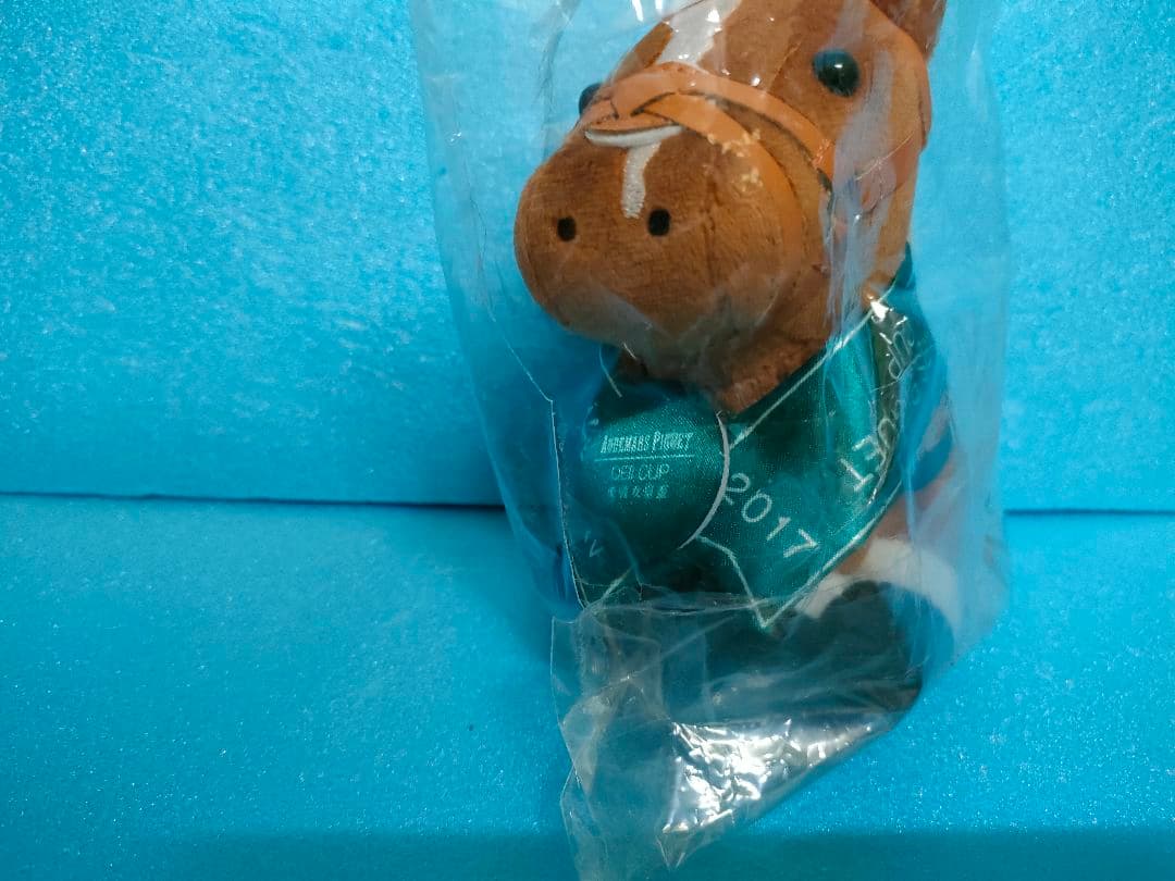 ネオリアリズム　アイドルホース　競馬　ぬいぐるみ