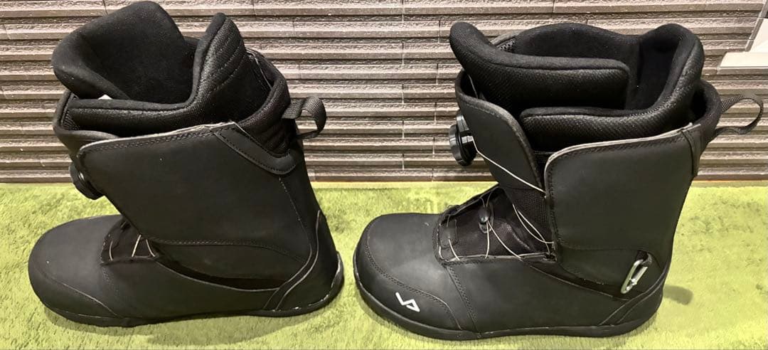 【中古】スノーボードブーツ　27.5