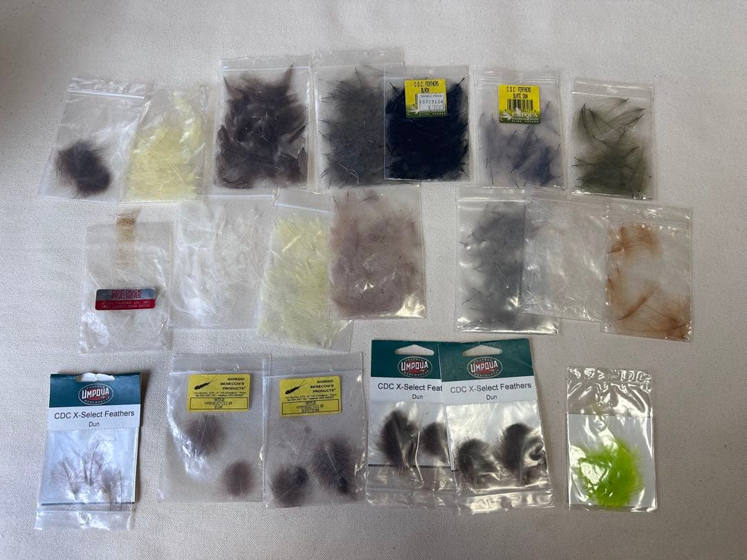 Umpqua CDC X-Select Feathers 他多数
