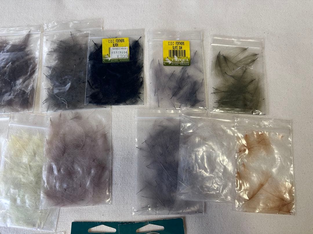 Umpqua CDC X-Select Feathers 他多数
