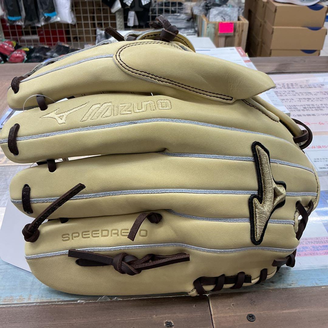 Mizuno Global Elite 軟式投手用グローブ