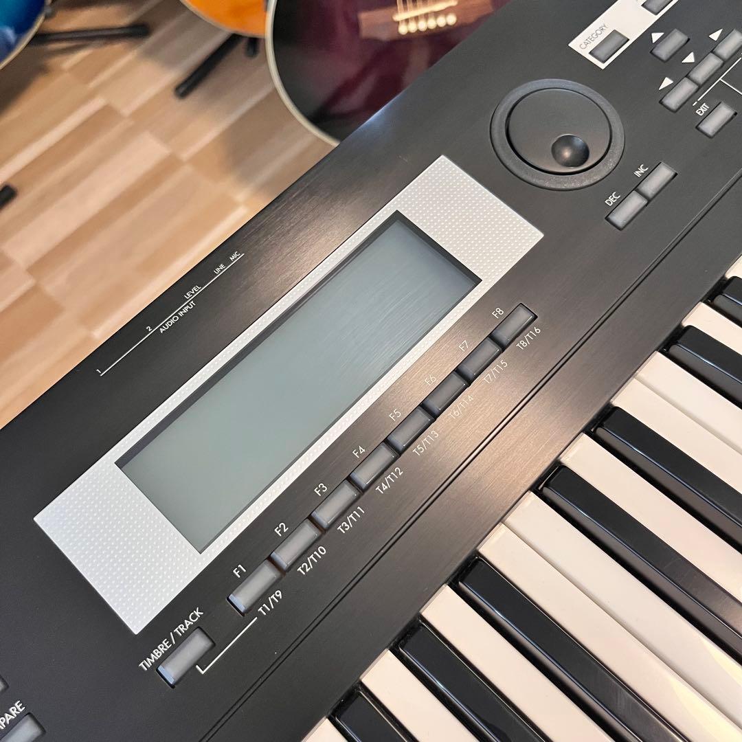 【10317】 希少品 KORG TR76 シンセサイザー名機